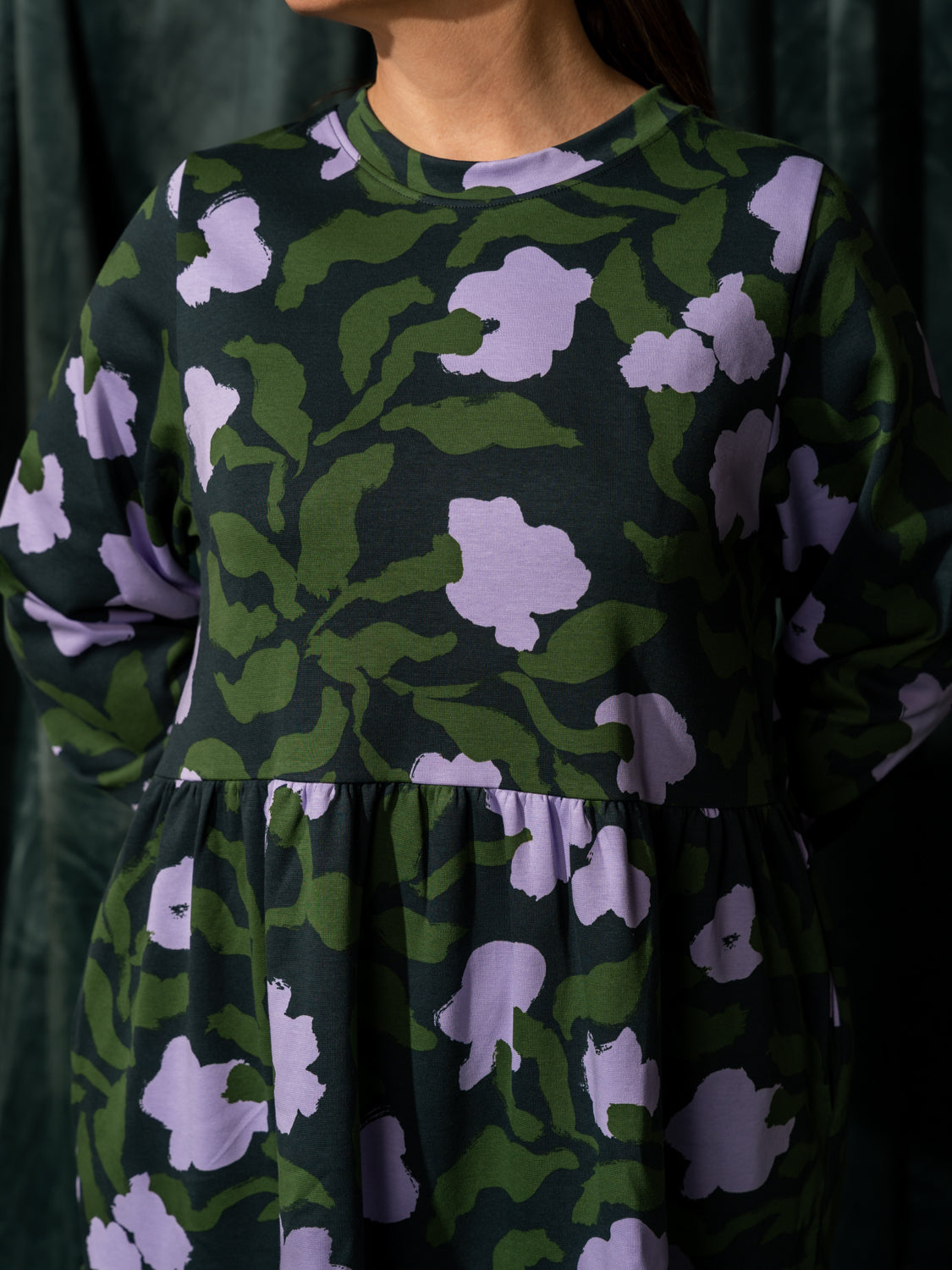 Pitkähihainen Mekko, Köynnös