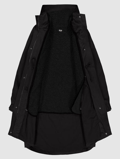 Kuurna Parka, Musta