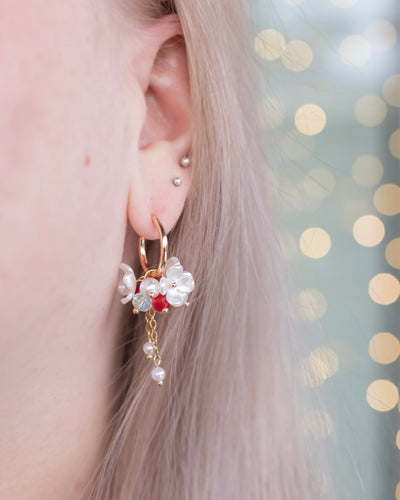 Aida Korvakorut, eri värejä