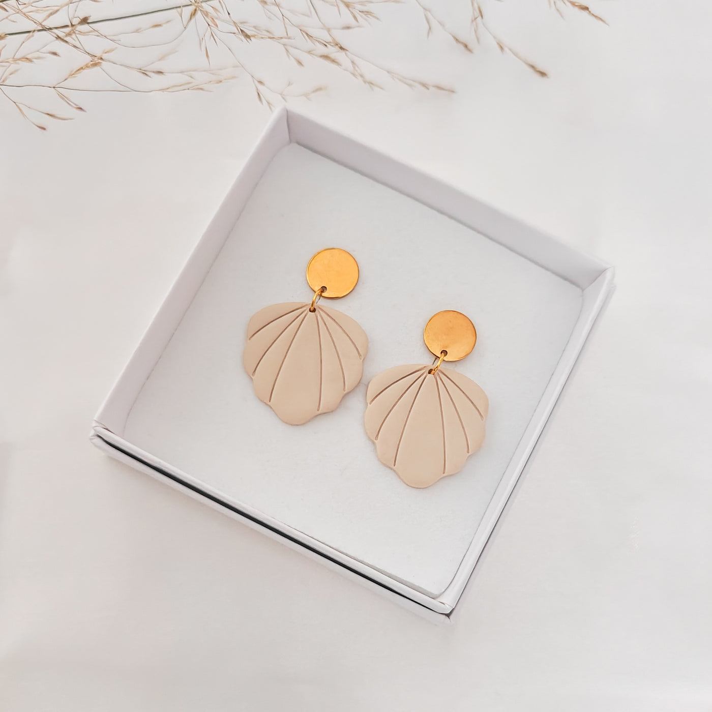 Haapa Korvakorut, Beige