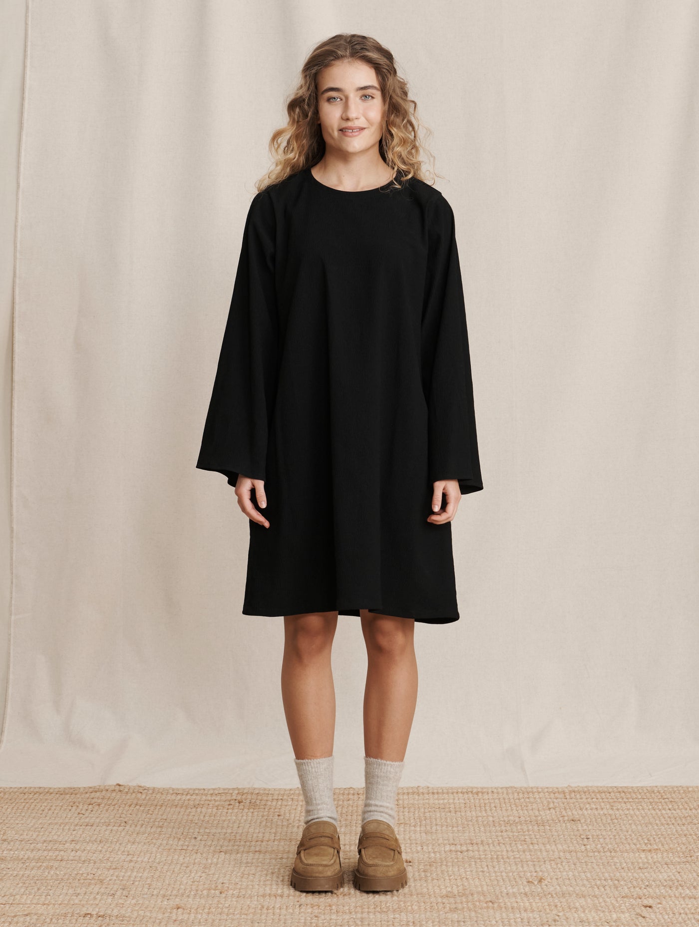 Bettina Mekko, Musta