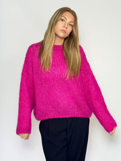 Chunky Sweater O, Think Pink