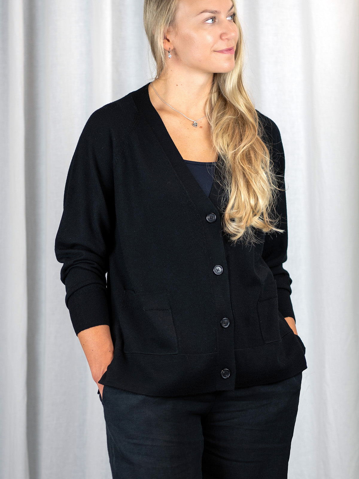 Hermione Merinovillatakki, Black