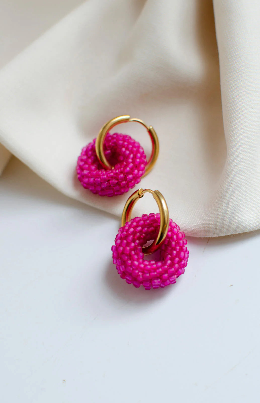 Veda Earrings, eri värejä