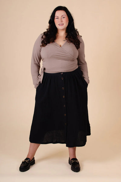 Button Skirt Black