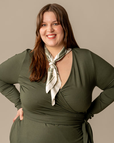 Kietaisumekko, Khaki