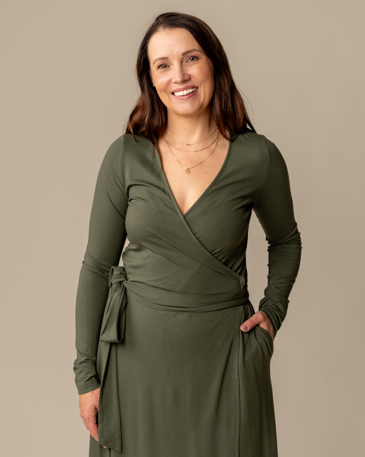 Kietaisumekko, Khaki