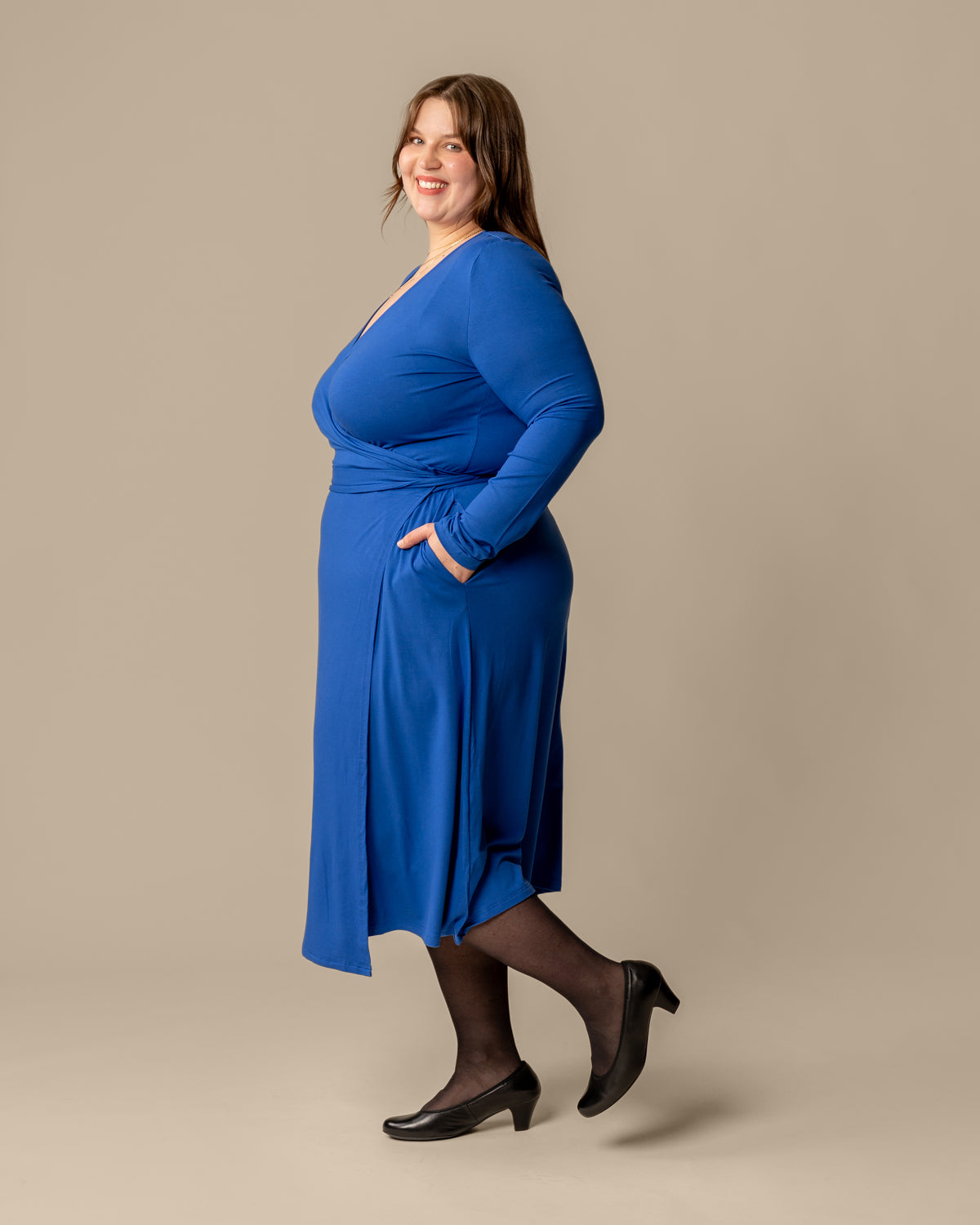 Kietaisumekko, Ultramariini