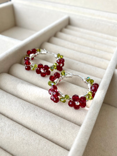 Kristalliniitty Korvakorut, Hopea, eri värejä