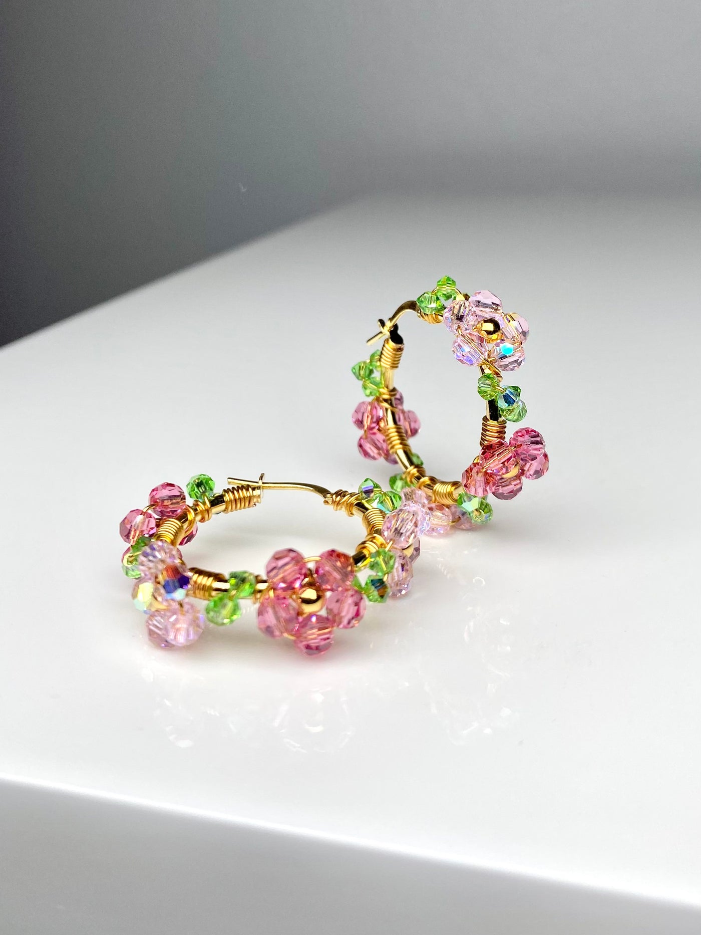 Kristalliniitty Korvakorut, Kullattu, eri värejä