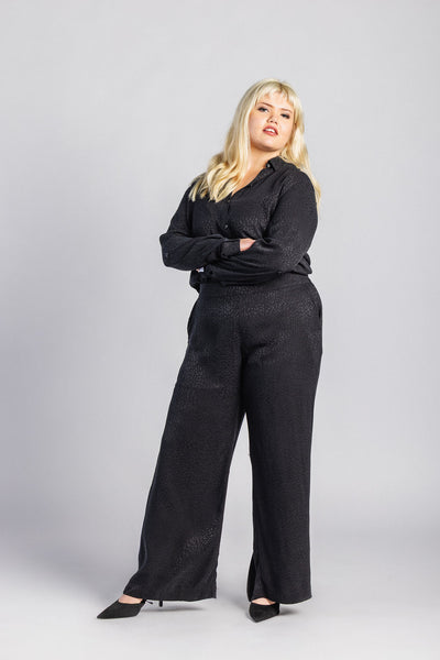 Leah Pants, Black Leo