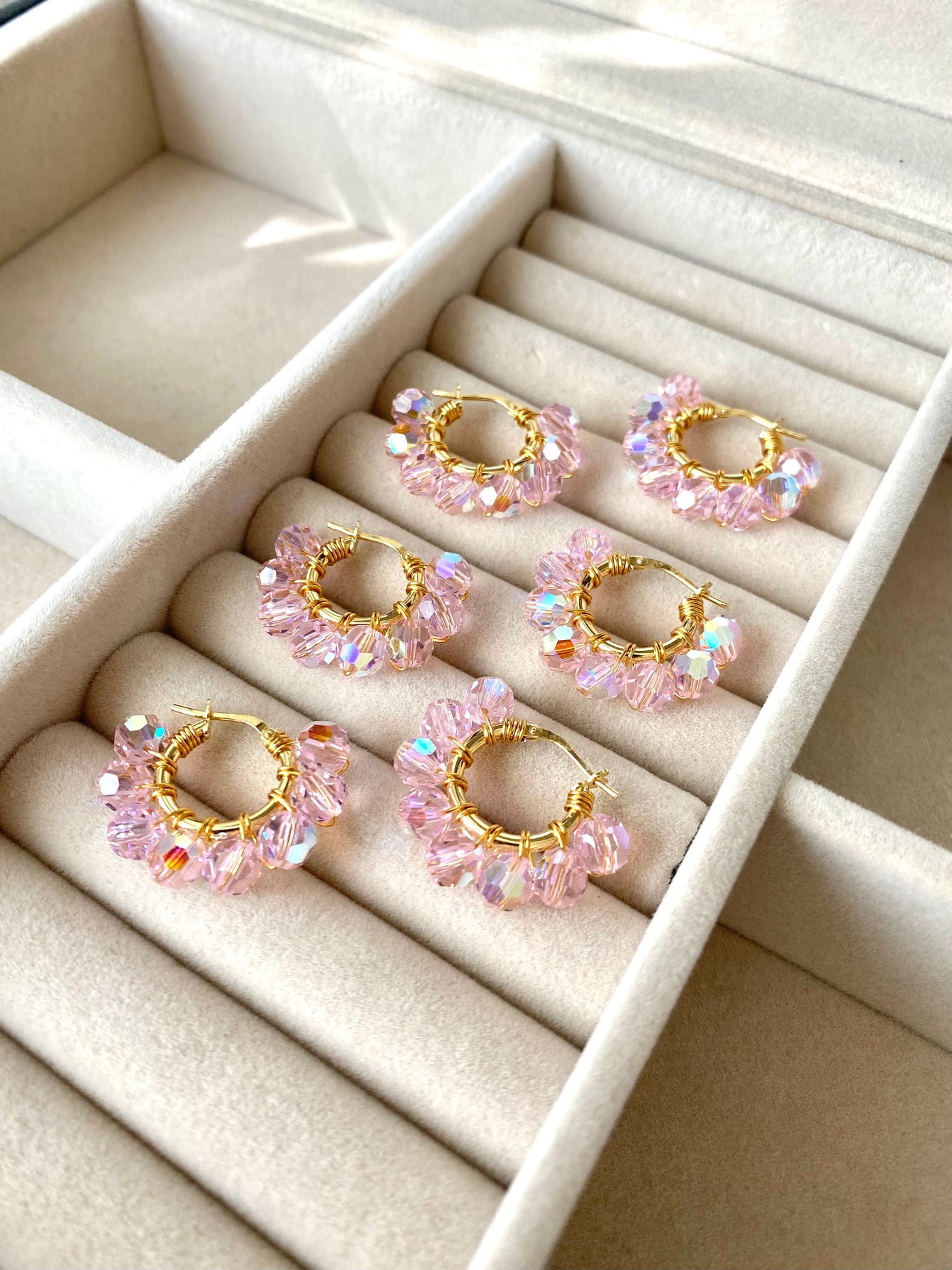 Pikkurenkaat Korvakorut, Kullattu, eri värejä