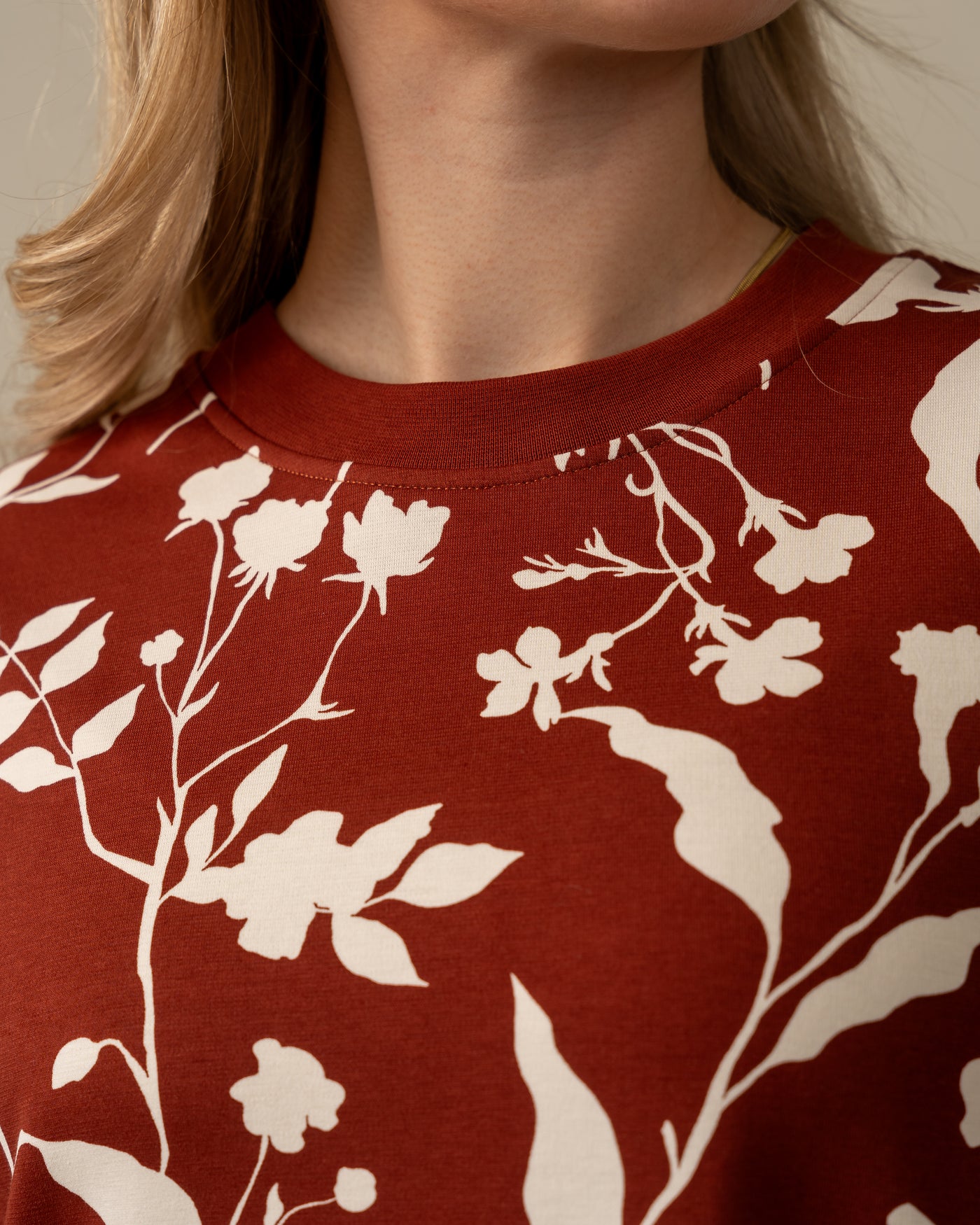 Pitkähihainen Mekko, Varjot Mahonki
