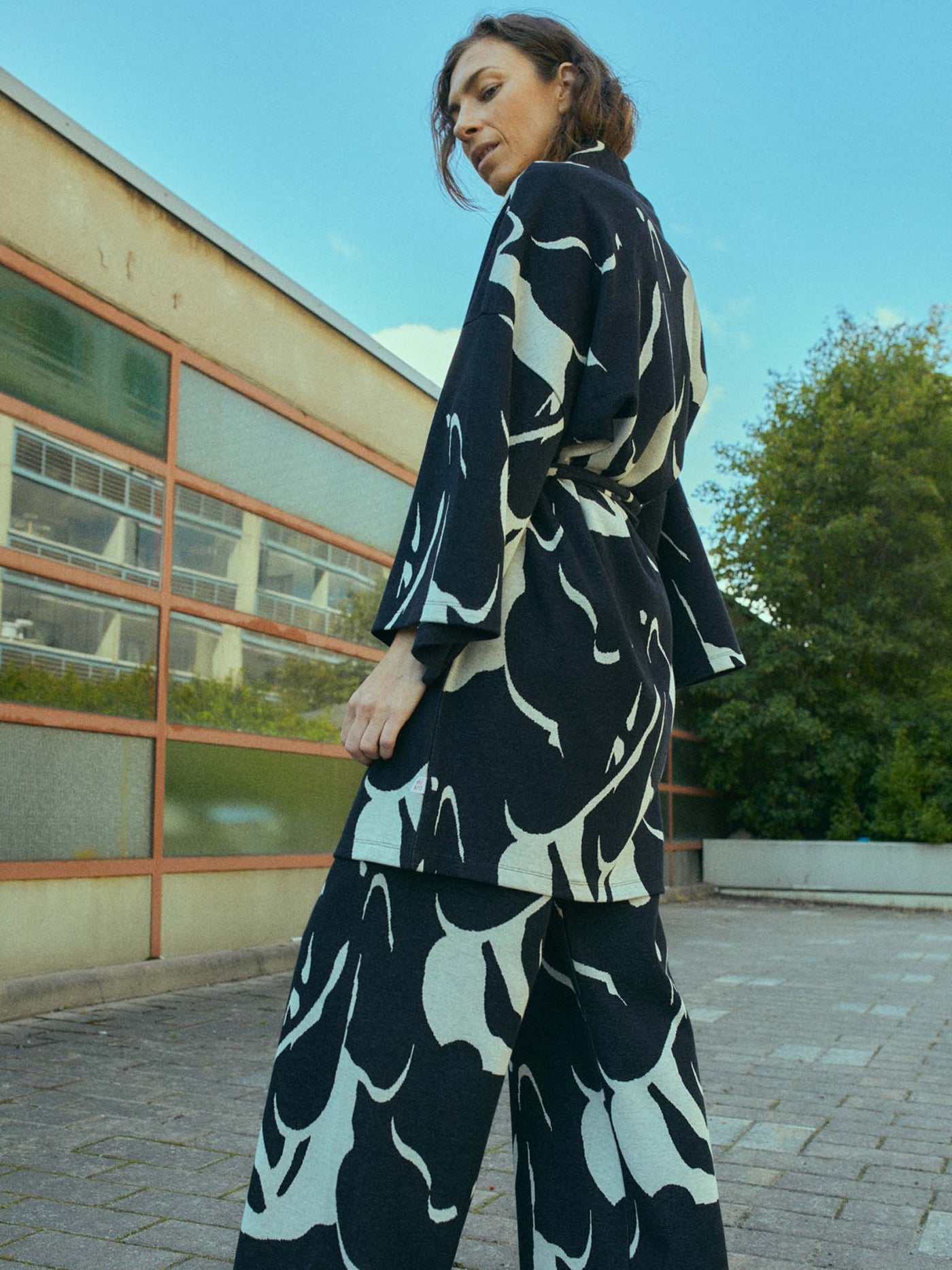 Waving Jacquard Kimono Jacket