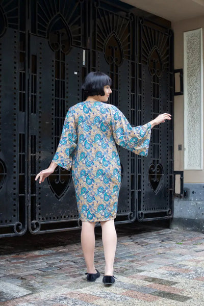 Nouveau Knot Blooming Paisley, One Size