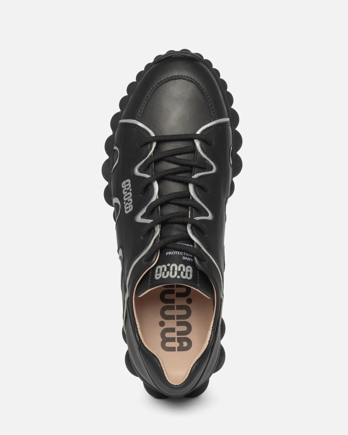 Chain Reaction, Black Leather