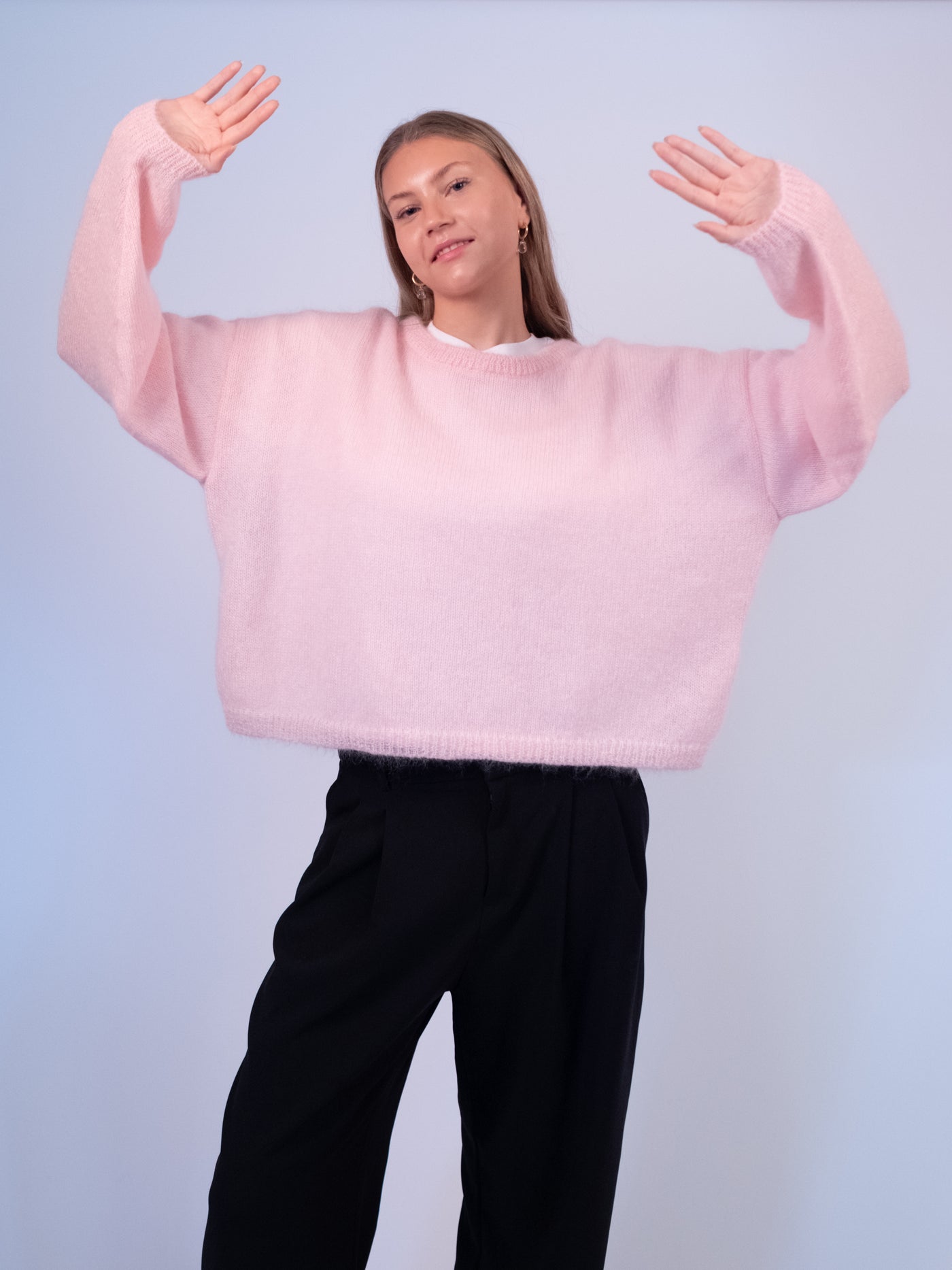 Sweater O, Hello Babe