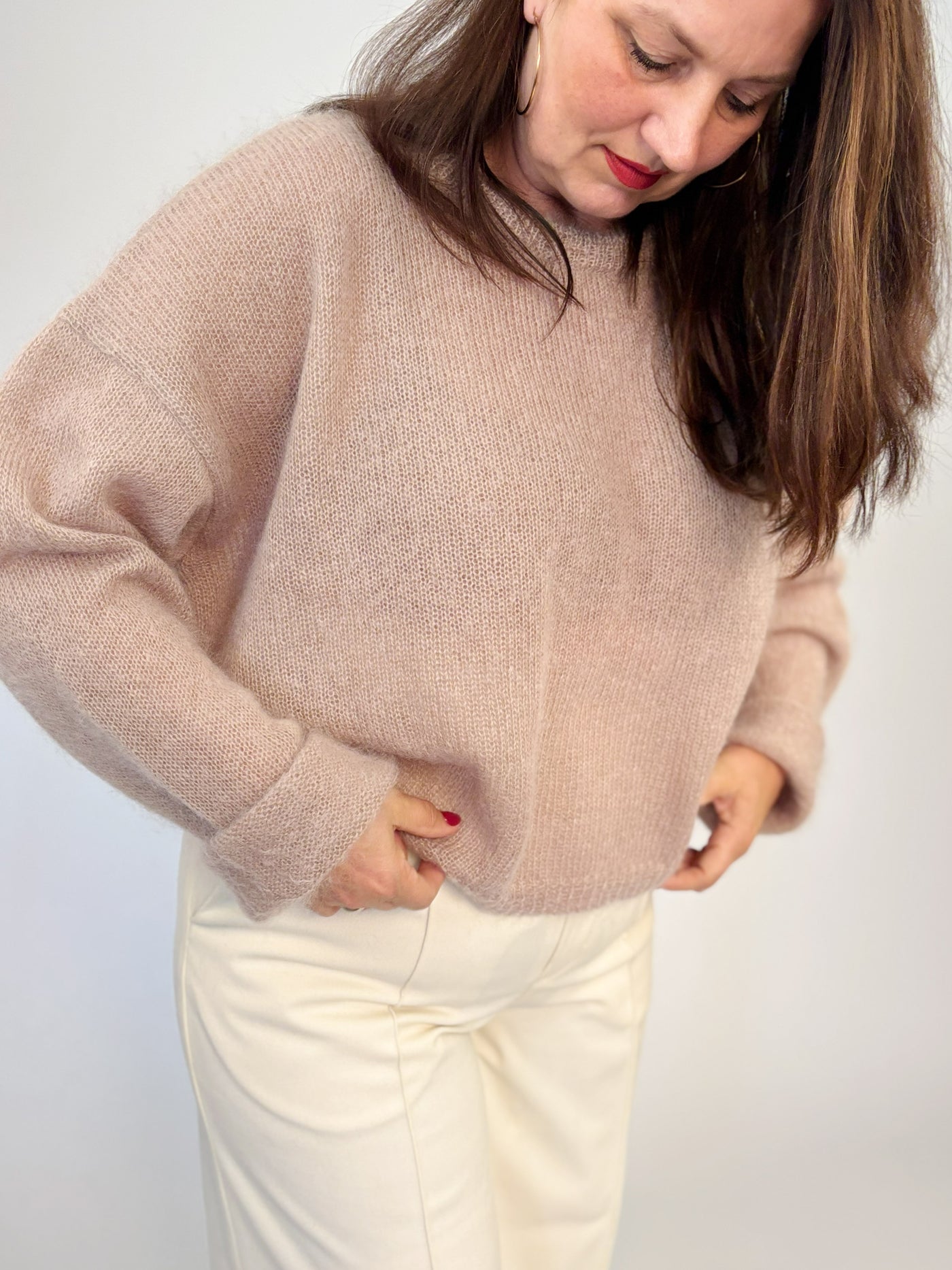 Sweater O, Nutty Nudge