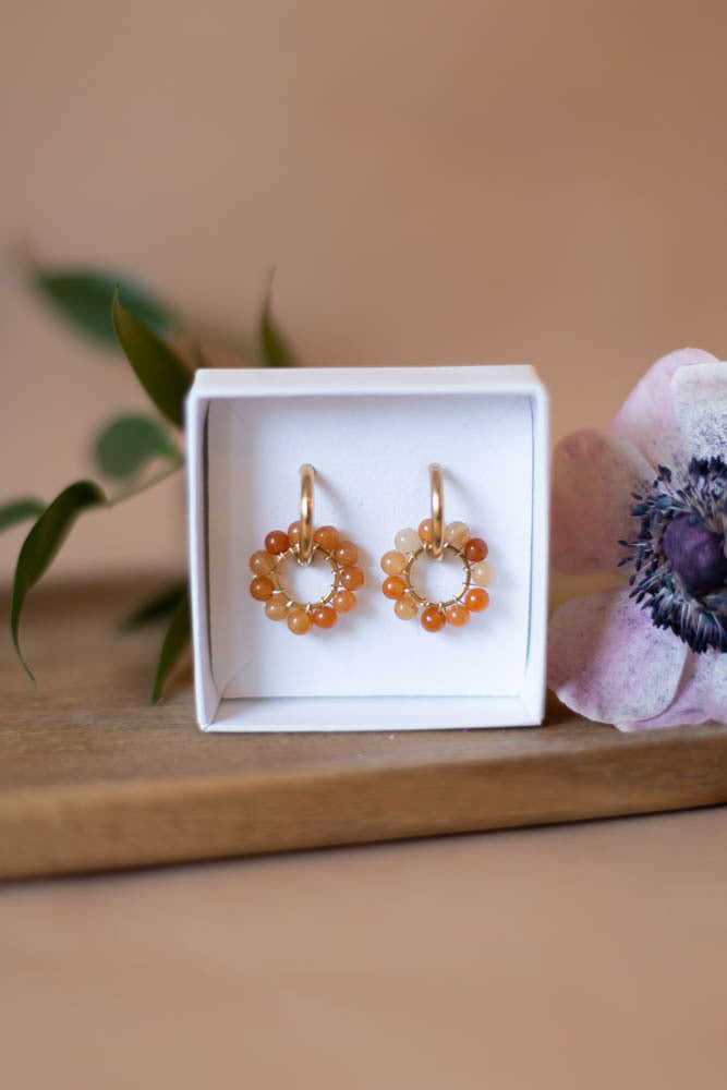 Eleonora Korvakorut, eri värejä