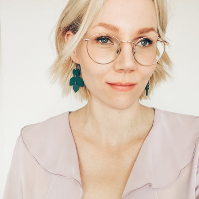Viola Korvakorut, useita värejä