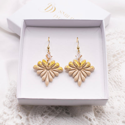 Vivian Korvakorut, eri värejä