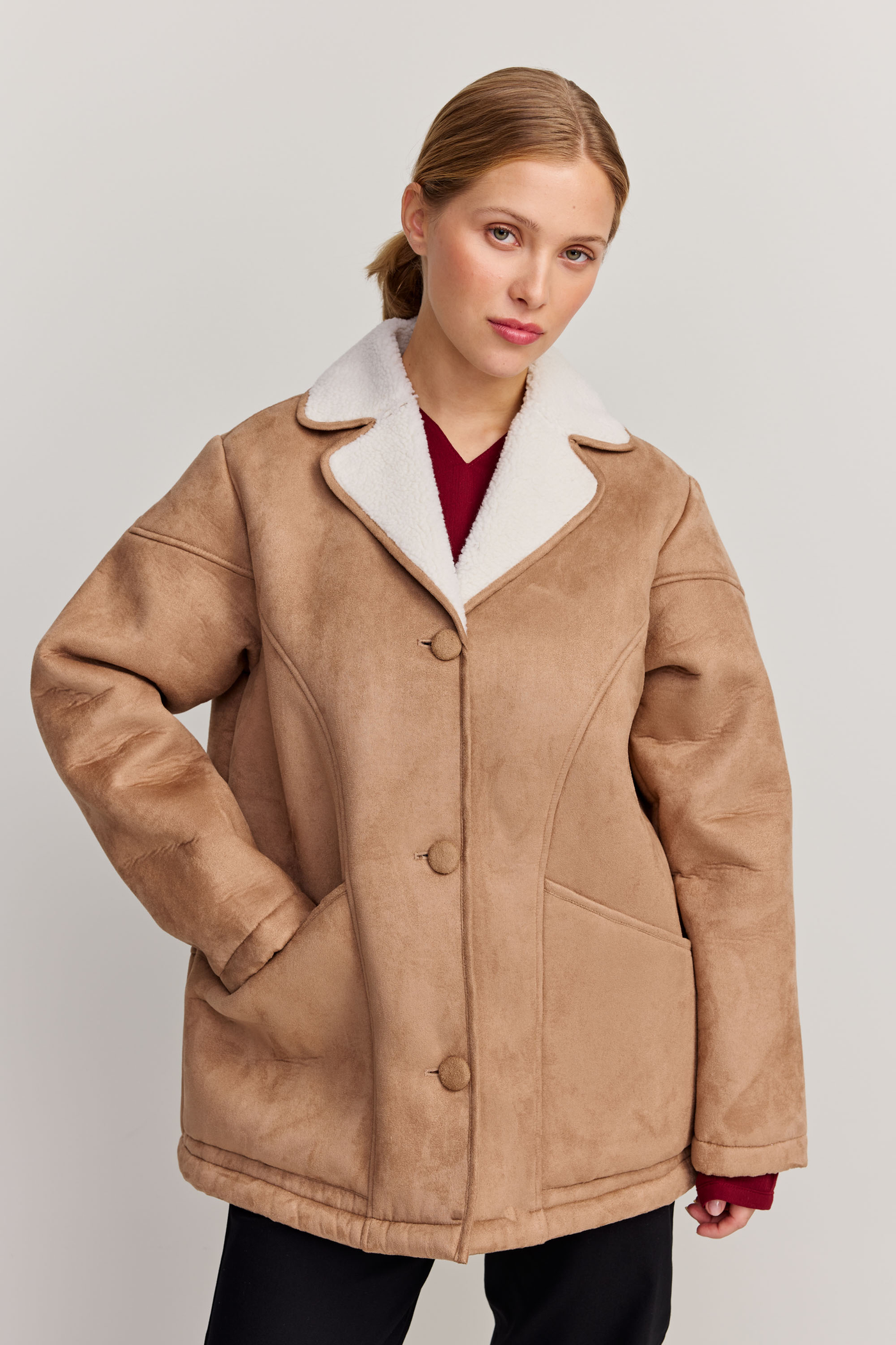 Hazel Coat, Camel