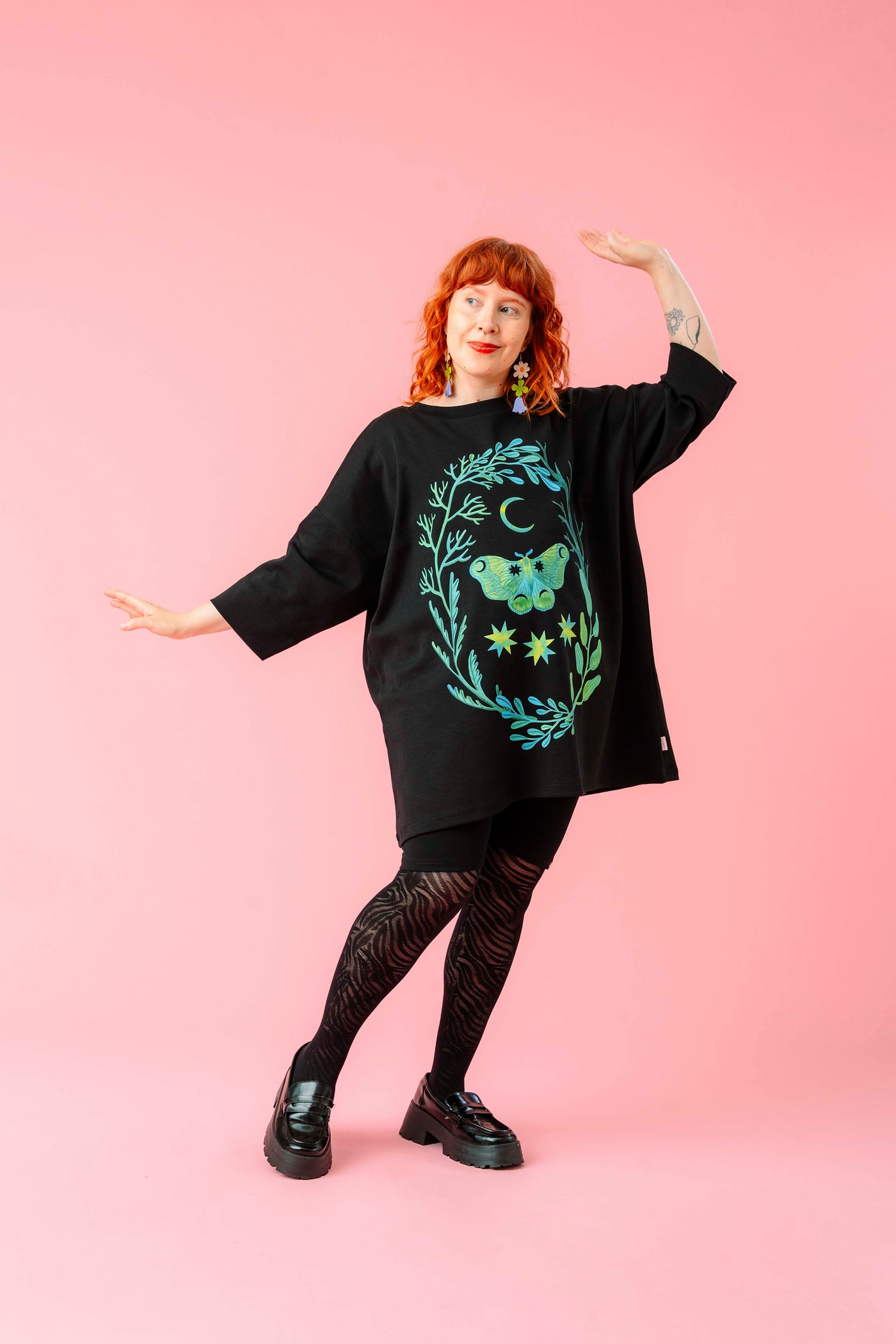 Leandro Long T-Shirt Moth Moon, Black