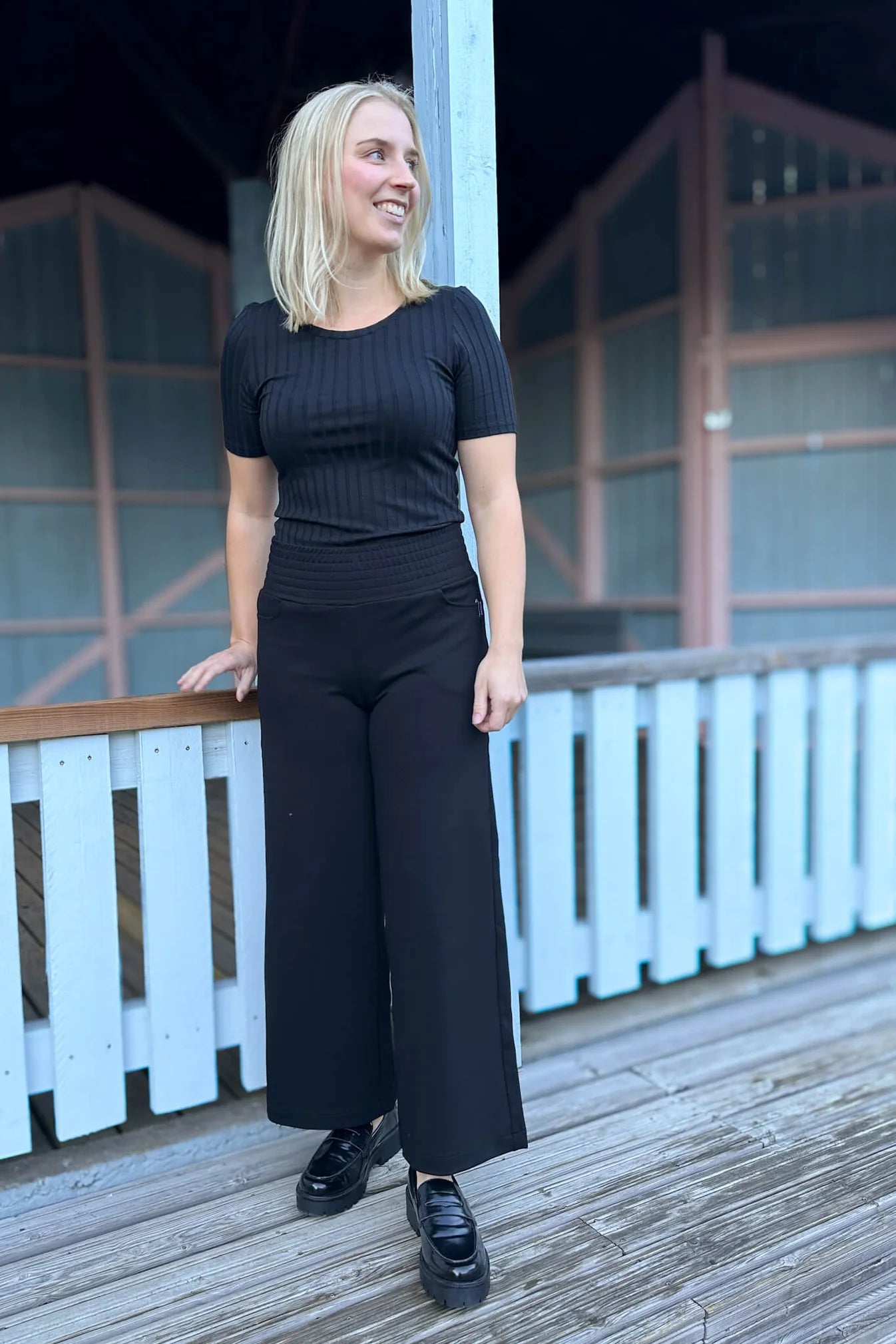 Aava Housut 7/8, Musta