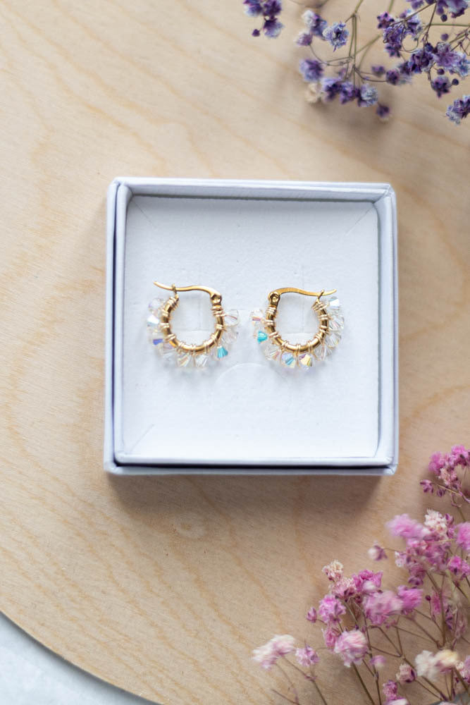 Alma Korvakorut, eri värejä