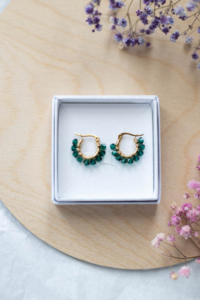 Alma Korvakorut, eri värejä