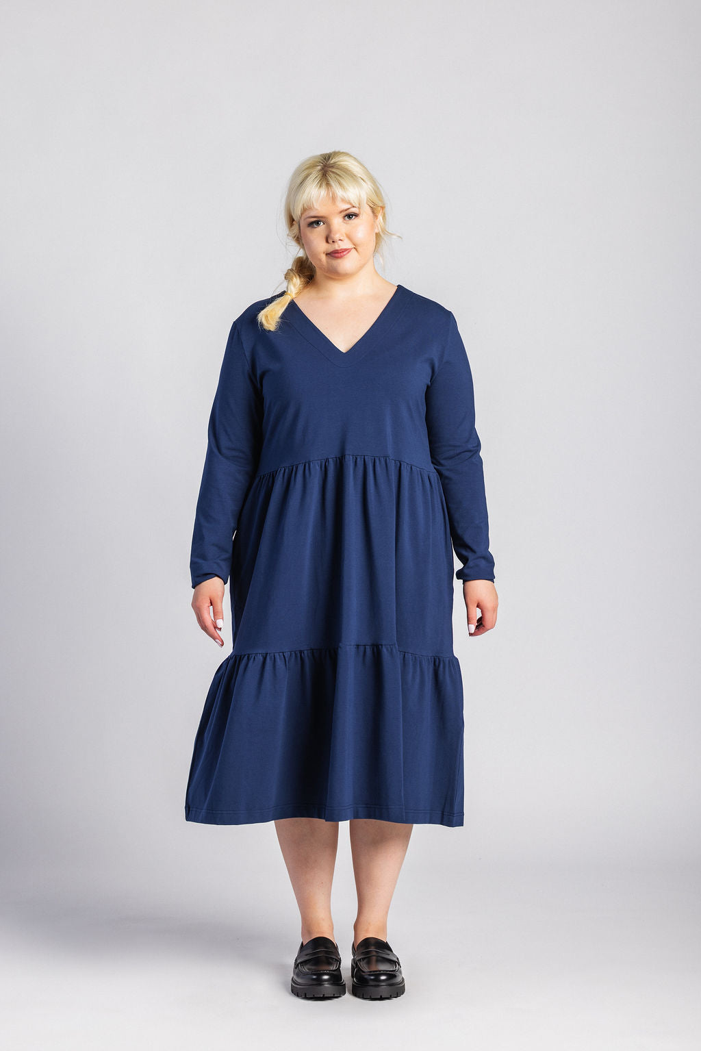 Amelie, Dark Cobalt