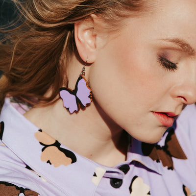 Perhonen Earrings, useita värejä