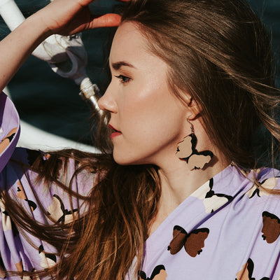 Perhonen Earrings, useita värejä