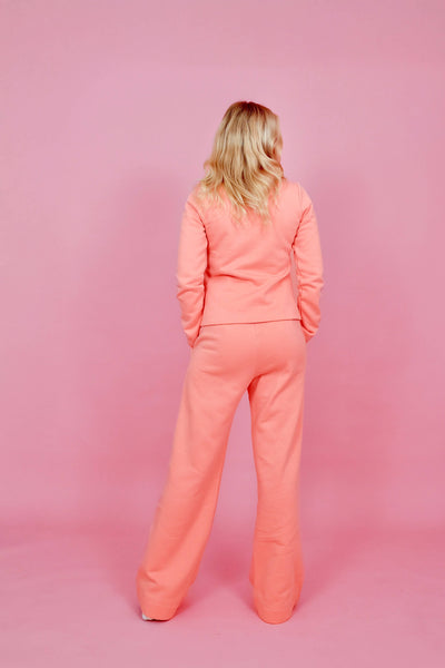 Lily College Pusero, Salmon Rose