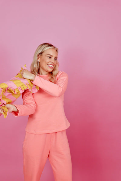 Lily College Pusero, Salmon Rose