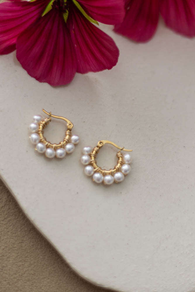 Alma Korvakorut, eri värejä