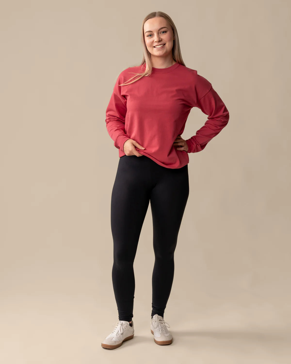 Leggingsit, Musta