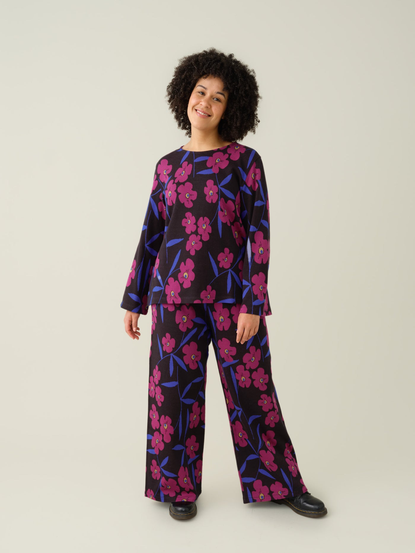 Mysterious Blooms jacquard pants