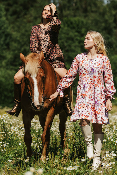 Hailey Dress, Daisies