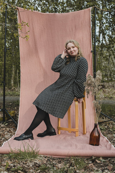 Myy Puuvillamekko, Apila Mustavalkoinen
