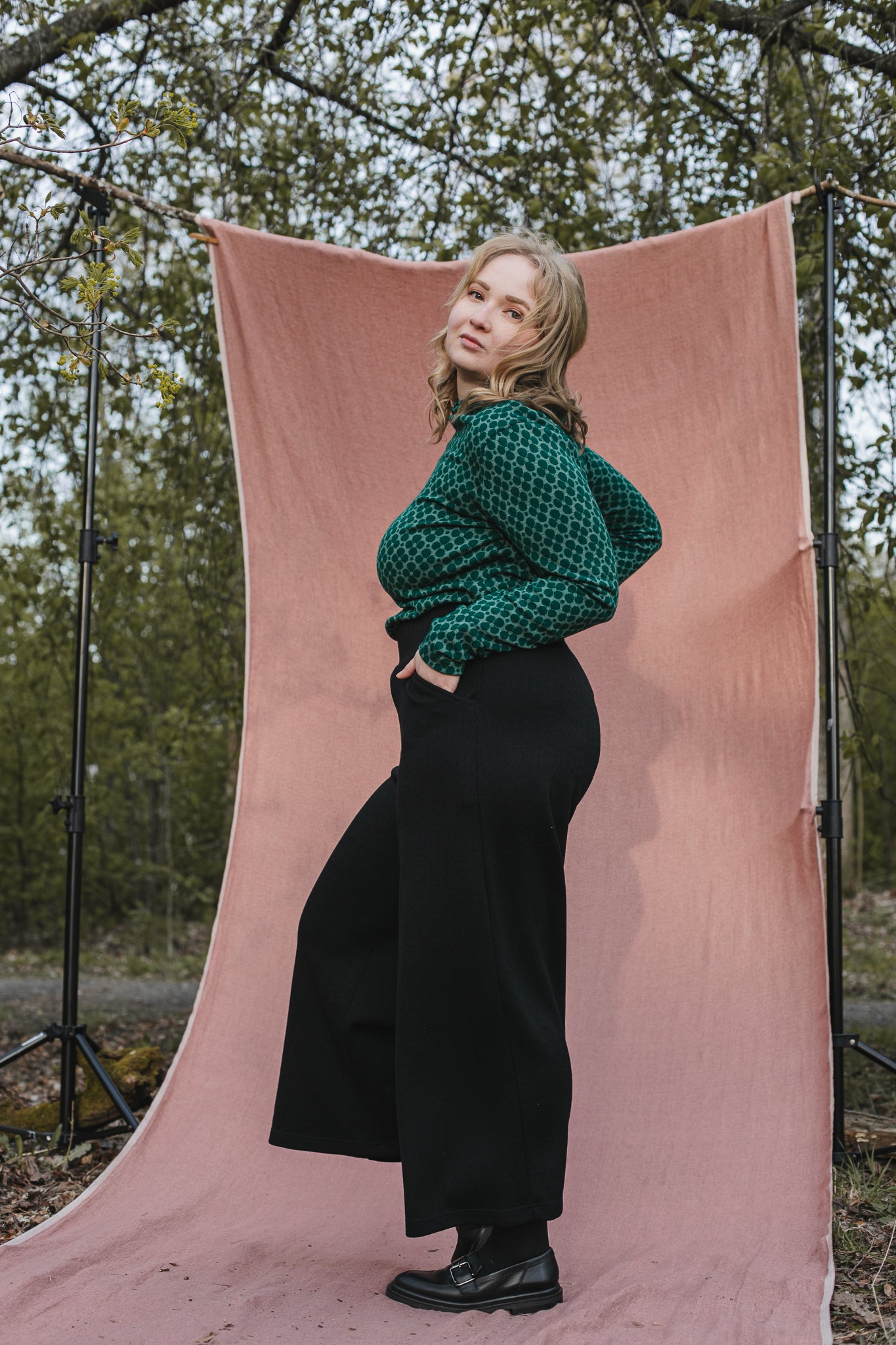 Tundra Villaculottes, Kaarna Musta