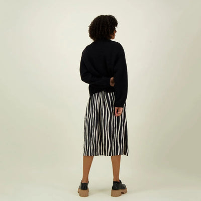 Short Cardigan, Licorice