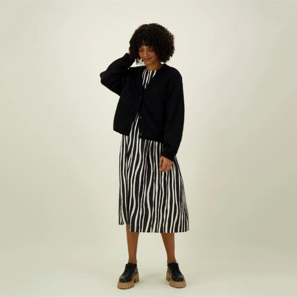 Short Cardigan, Licorice