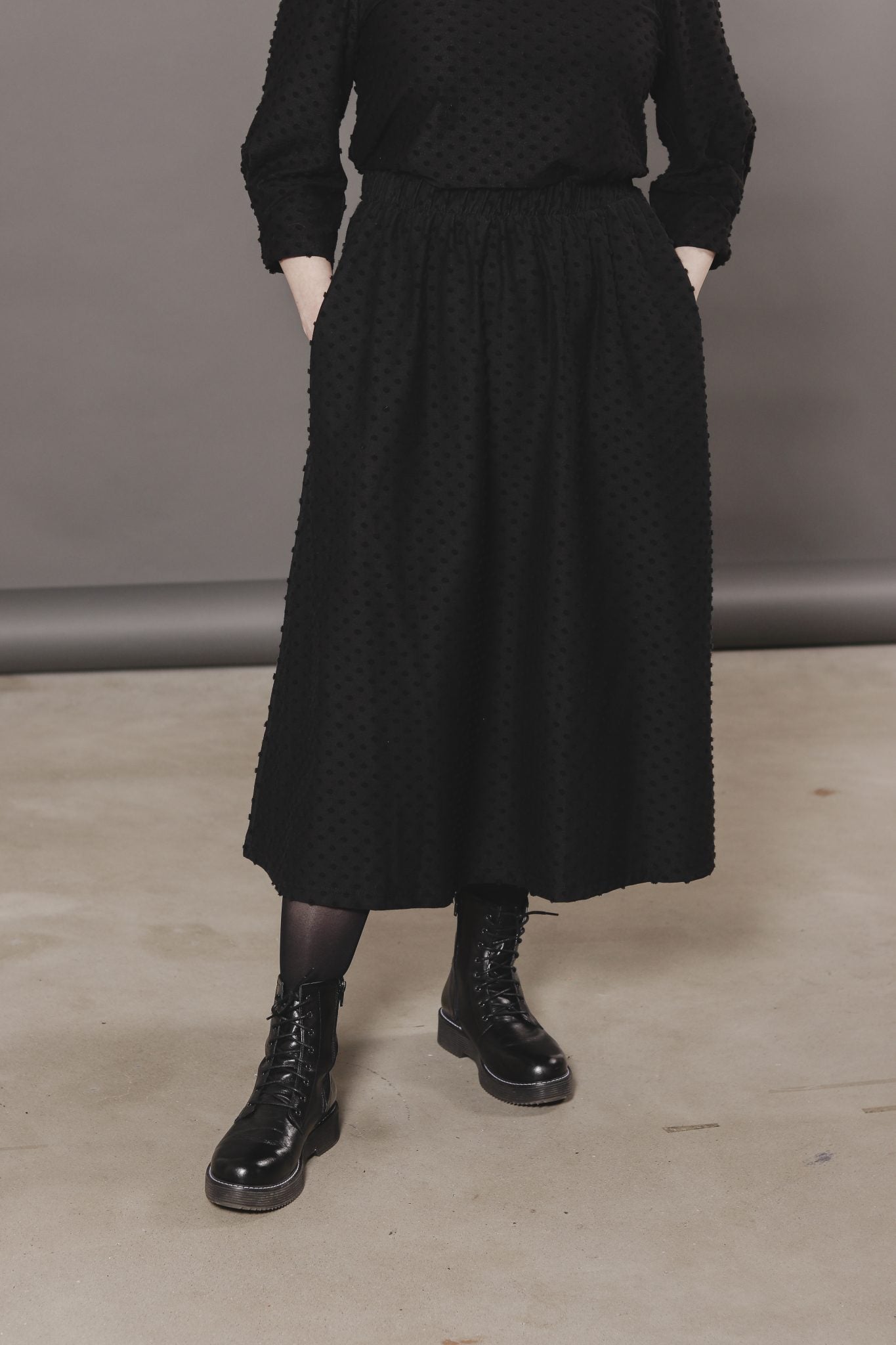 Ana skirt, black dot