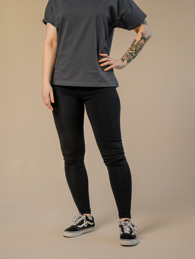 Leggingsit, Musta