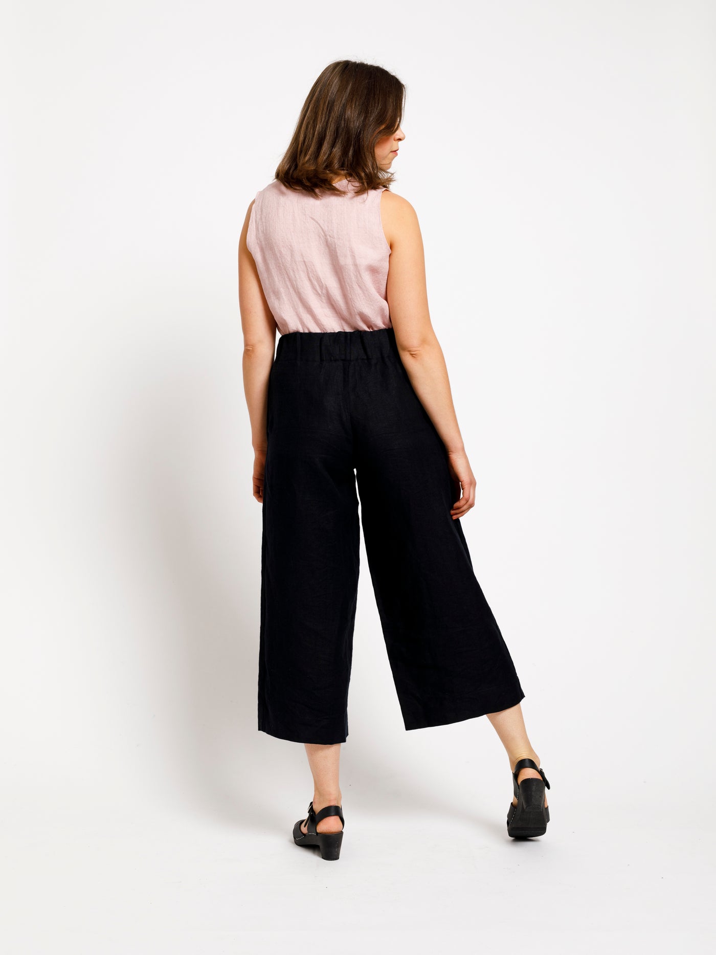 Linja Culottes, Musta