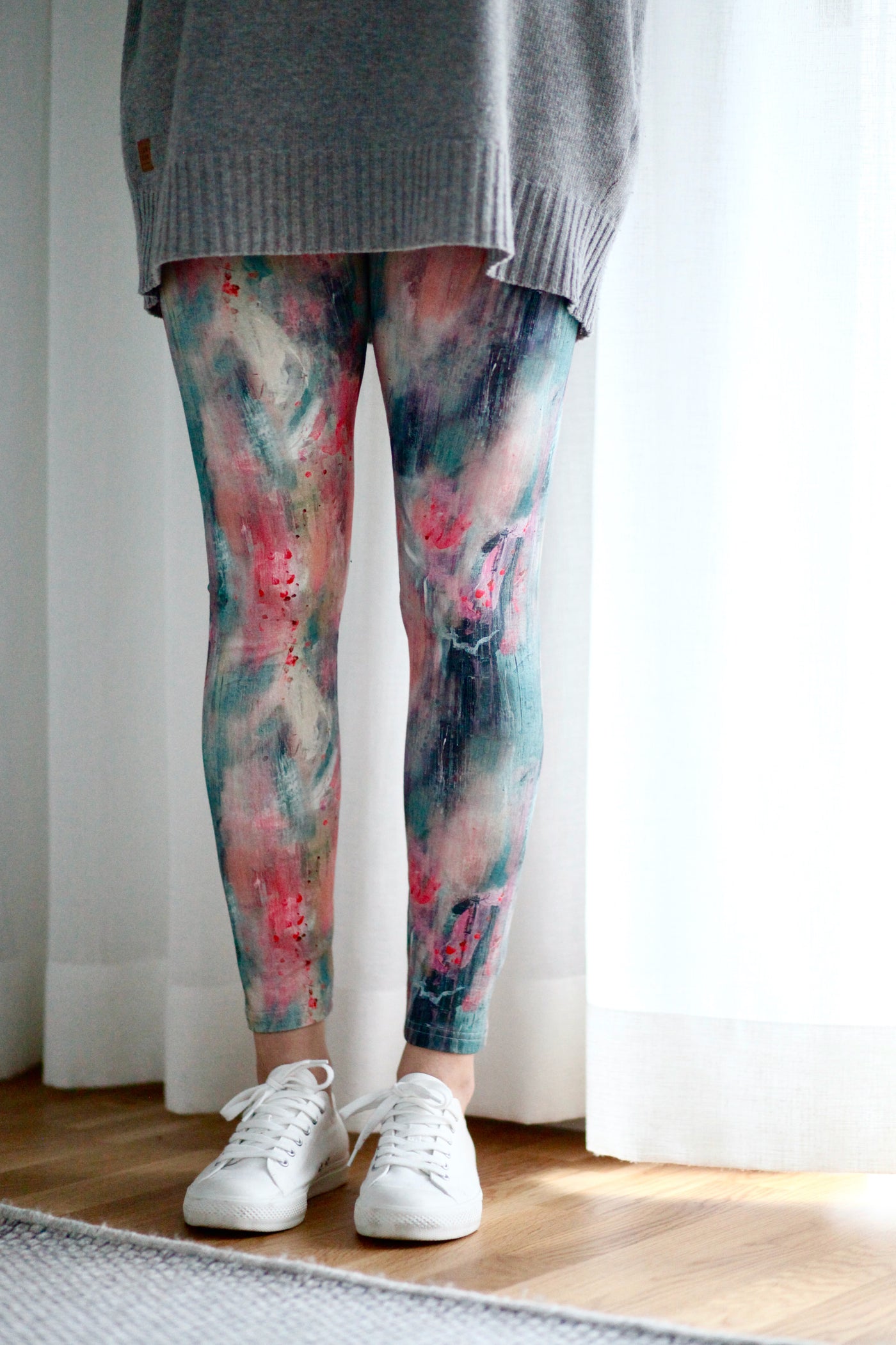 Leni Leggingsit, Light in The Dark